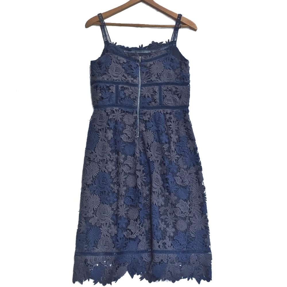 {Elie Tahari} Aimee Crochet Dress Size 2 - Picture 2 of 7